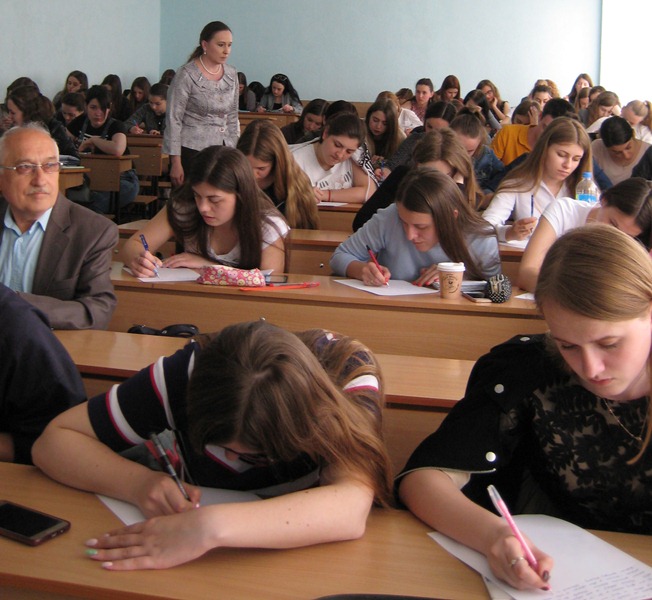 Проф.Лановик З.Б. проводить конкурс на краще есе із шекспірознавства